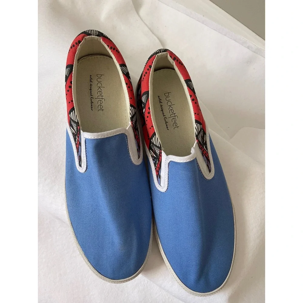 Bucketfeet slip sneakers